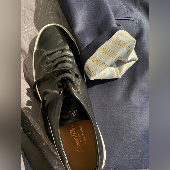 G Manzoni Navy Light Weight Wool Blazer - Picture 11 of 12